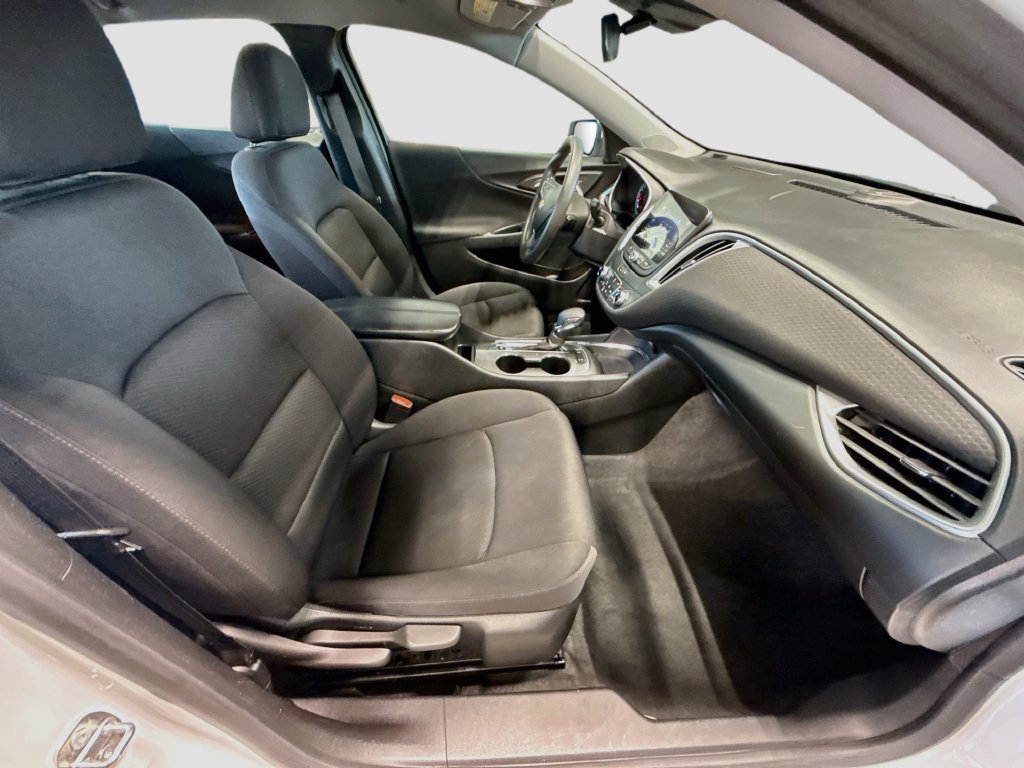Used 2024 Chevrolet Malibu LT FWD image 26