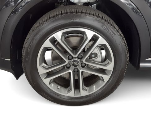 New 2025 Audi Q5 Premium image 12