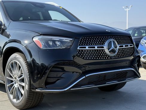 New 2025 Mercedes-Benz GLE 580 4MATIC image 3