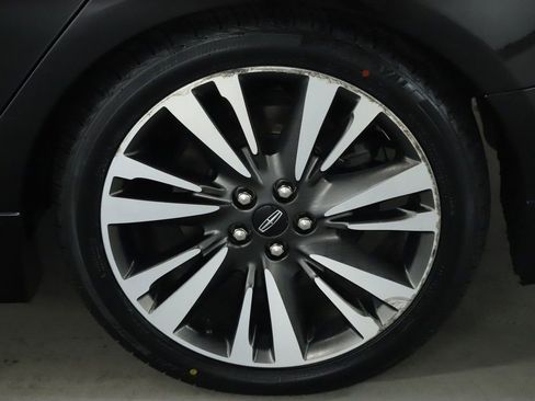 Used 2019 Lincoln MKZ Reserve image 33