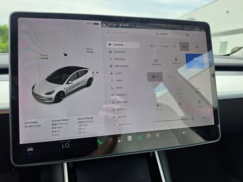 Used 2020 Tesla Model 3 Standard Range Plus RWD image 45