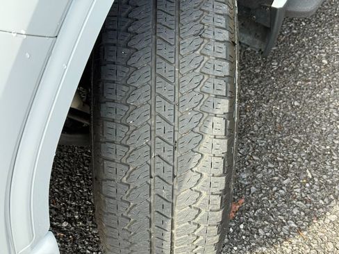 Used 2024 GMC Sierra 1500 AT4 w/ AT4 Premium Package image 17