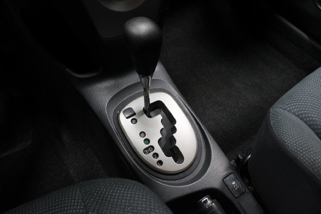 Used 2010 Toyota Yaris Sedan w/ PWR Pkg w/Steel Wheels FWD image 29