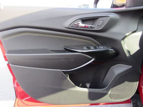 New 2026 Chevrolet Trax LT image 11