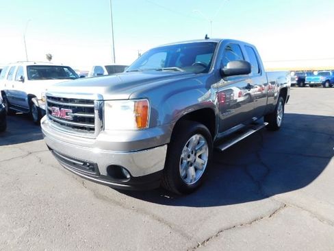 Used 2008 GMC Sierra 1500 SLE w/ Pro Grade Edition image 3