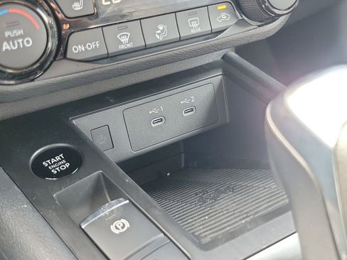 New 2026 Nissan Kicks SV w/ Charging Package FWD image 28