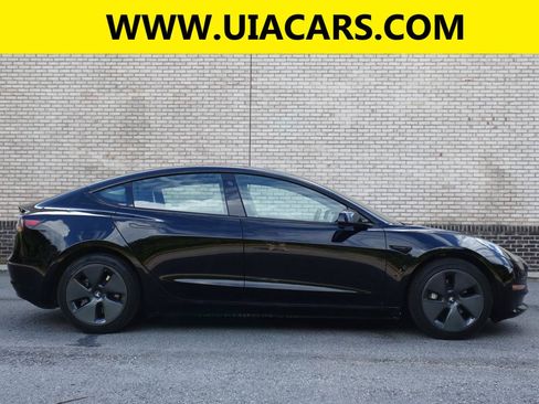 Used 2023 Tesla Model 3 Standard Range RWD image 5