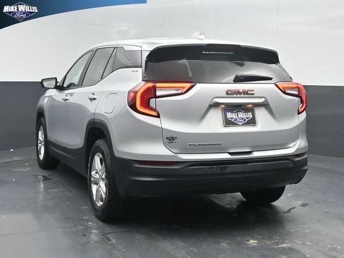 Used 2022 GMC Terrain SLE FWD image 5