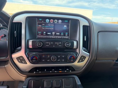 Used 2018 GMC Sierra 1500 SLT w/ SLT Premium Package AWD/4WD image 38