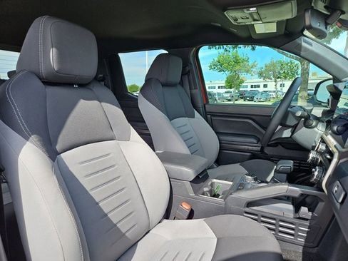 Used 2025 Toyota Tacoma TRD Off-Road image 20