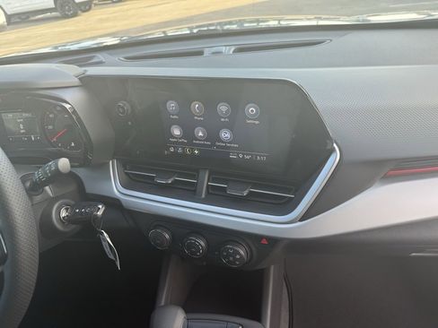 New 2026 Chevrolet Trax RS w/ Driver Confidence Package image 45