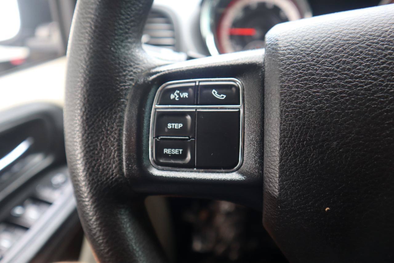 Used 2019 Dodge Grand Caravan SE w/ UConnect Hands-Free Group FWD image 53