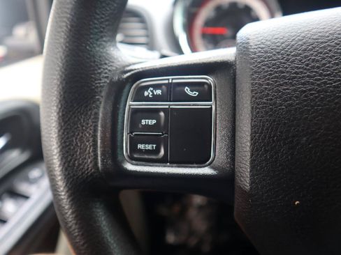 Used 2019 Dodge Grand Caravan SE w/ UConnect Hands-Free Group FWD image 53