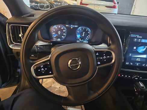 Used 2020 Volvo S60 T6 Momentum w/ Protection Package AWD/4WD image 20