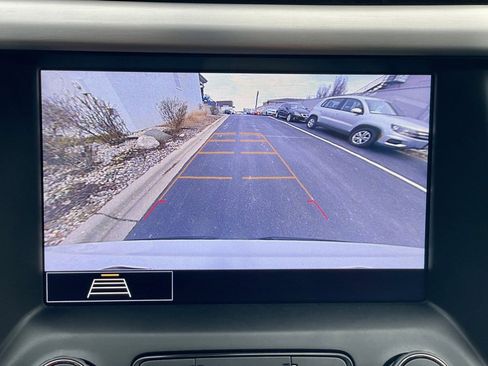 Used 2020 GMC Acadia SLT image 29