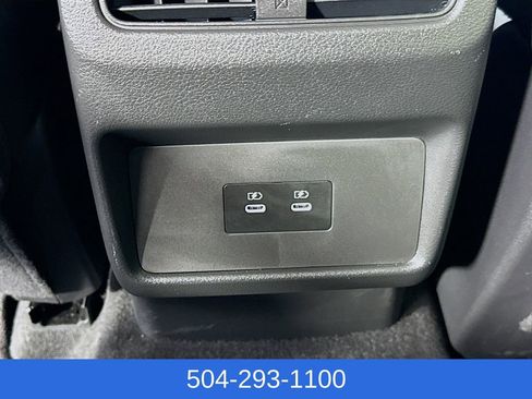 Used 2025 Nissan Rogue Platinum FWD image 28