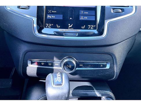 Used 2020 Volvo XC90 T5 Momentum image 34