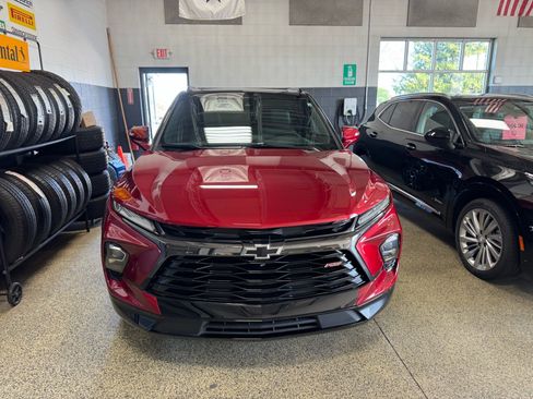 Used 2024 Chevrolet Blazer RS w/ Driver Confidence II Package AWD/4WD image 2