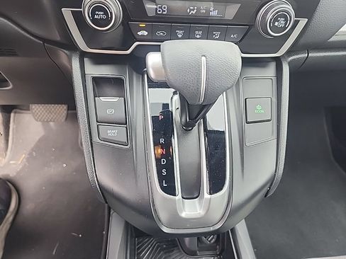Used 2017 Honda CR-V LX image 14