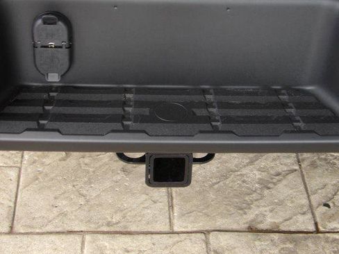 New 2026 Nissan Frontier SV w/ Tow Package AWD/4WD image 8