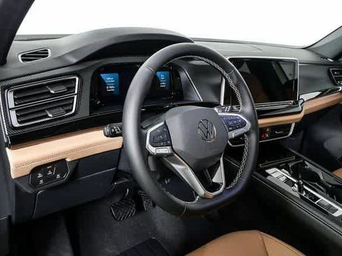 New 2026 Volkswagen Atlas Cross Sport SEL AWD/4WD image 5