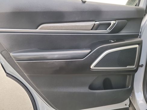 Used 2021 Kia Telluride EX w/ EX Premium Package image 12