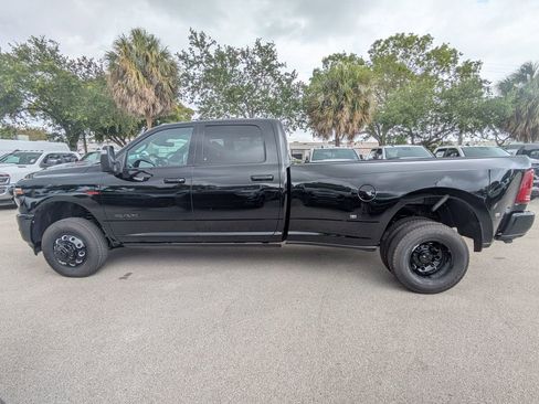 New 2026 RAM 3500 Laramie AWD/4WD image 8