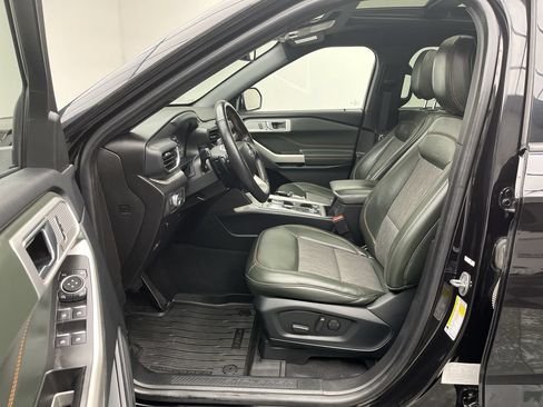 Certified 2022 Ford Explorer Timberline w/ Timberline Technology Package AWD/4WD image 3