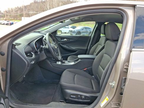 Used 2023 Chevrolet Malibu RS image 13