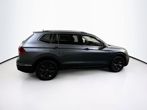 Used 2022 Volkswagen Tiguan SE AWD/4WD image 4