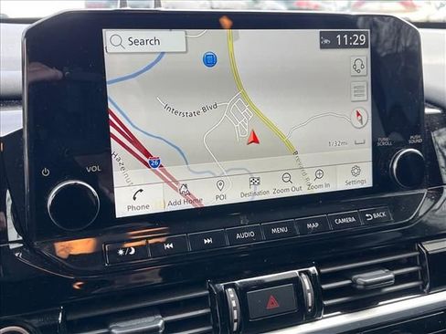 Used 2024 Nissan Pathfinder SL image 10