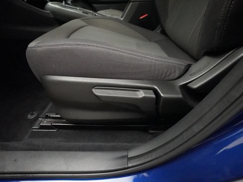Used 2024 Subaru Crosstrek 2.0i AWD/4WD image 28