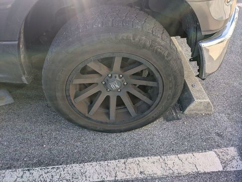 Used 2017 Ford F150 XLT image 6