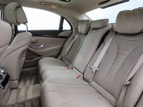 Used 2017 Mercedes-Benz S 550 4MATIC Sedan image 22