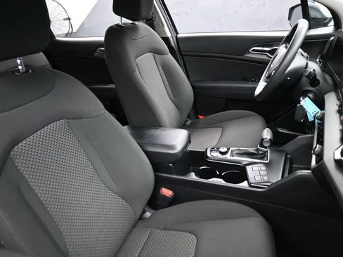 Used 2023 Kia Sportage LX AWD/4WD image 45