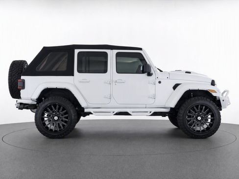 Used 2024 Jeep Wrangler Unlimited Sport AWD/4WD image 4