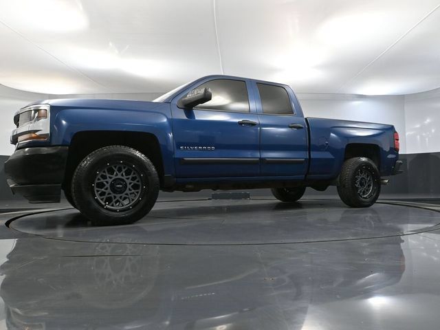 Used 2017 Chevrolet Silverado 1500 W/T w/ Trailering Package RWD image 46
