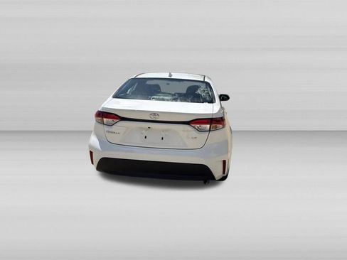 Used 2026 Toyota Corolla LE FWD image 5