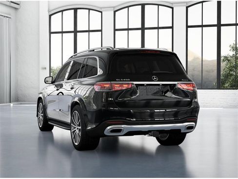 New 2026 Mercedes-Benz GLS 450 4MATIC image 27