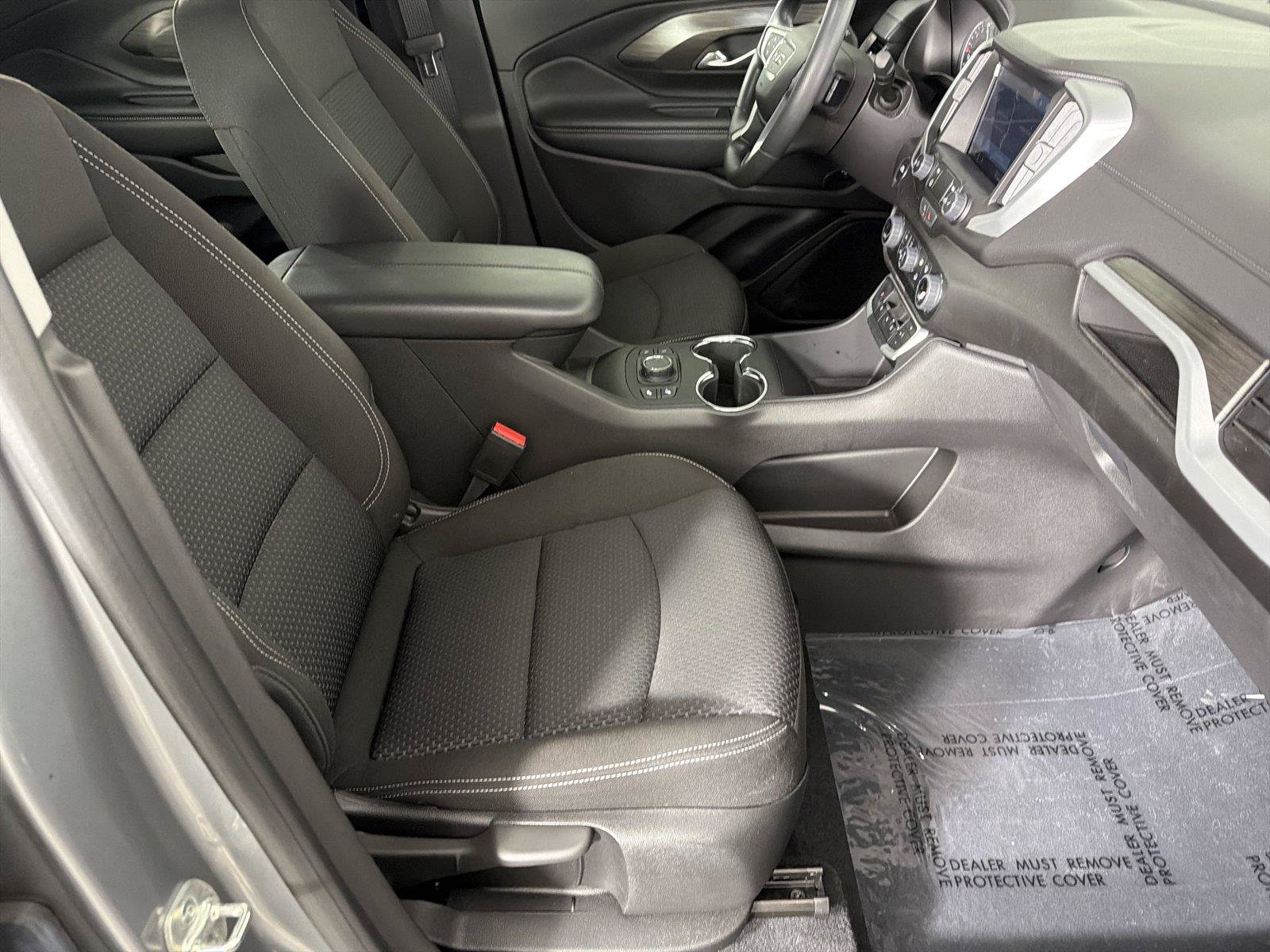 Used 2024 GMC Terrain SLE w/ Driver Convenience Package FWD image 11