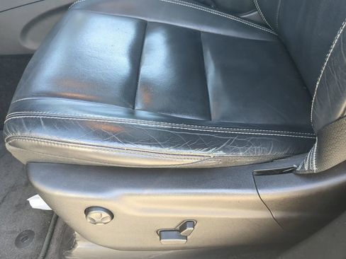 Used 2017 Jeep Grand Cherokee Limited image 28