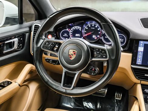Used 2020 Porsche Cayenne S AWD/4WD image 19