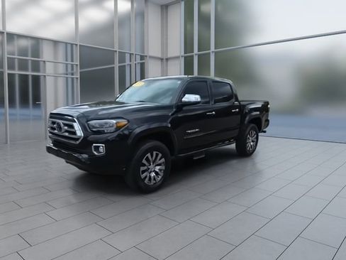 Used 2023 Toyota Tacoma Limited AWD/4WD image 4