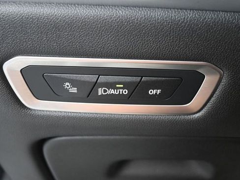 Used 2025 BMW X7 xDrive40i AWD/4WD image 16