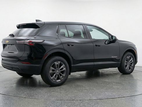 Used 2025 Chevrolet Equinox LT image 9