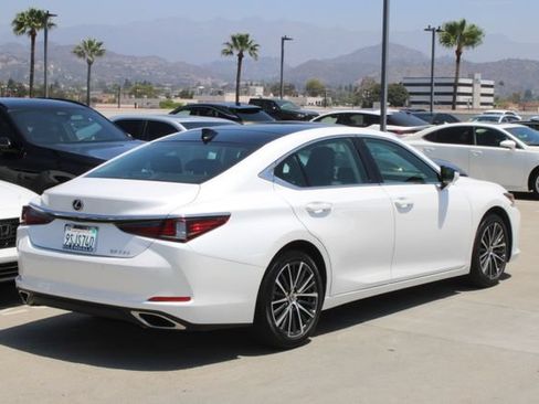 Certified 2025 Lexus ES 350 w/ Premium Package FWD image 20