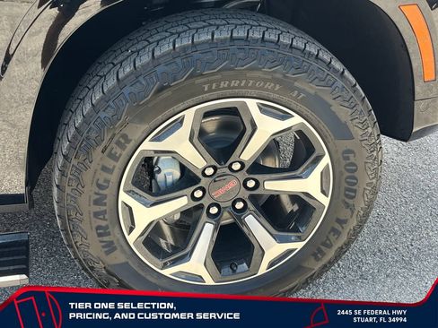 New 2026 GMC Yukon XL AT4 w/ AT4 Premium Plus Package AWD/4WD image 22