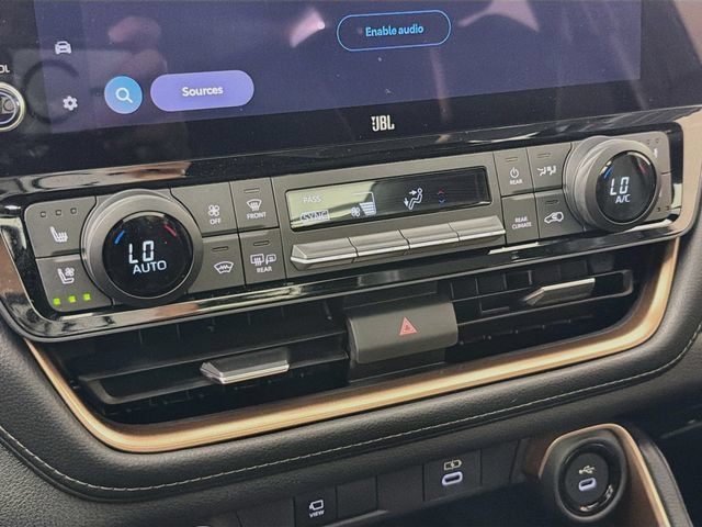 Used 2024 Toyota Grand Highlander AWD Hybrid image 21