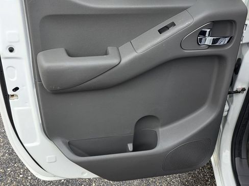 Used 2017 Nissan Frontier SV AWD/4WD image 23