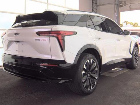 Used 2024 Chevrolet Blazer EV RS AWD/4WD image 3